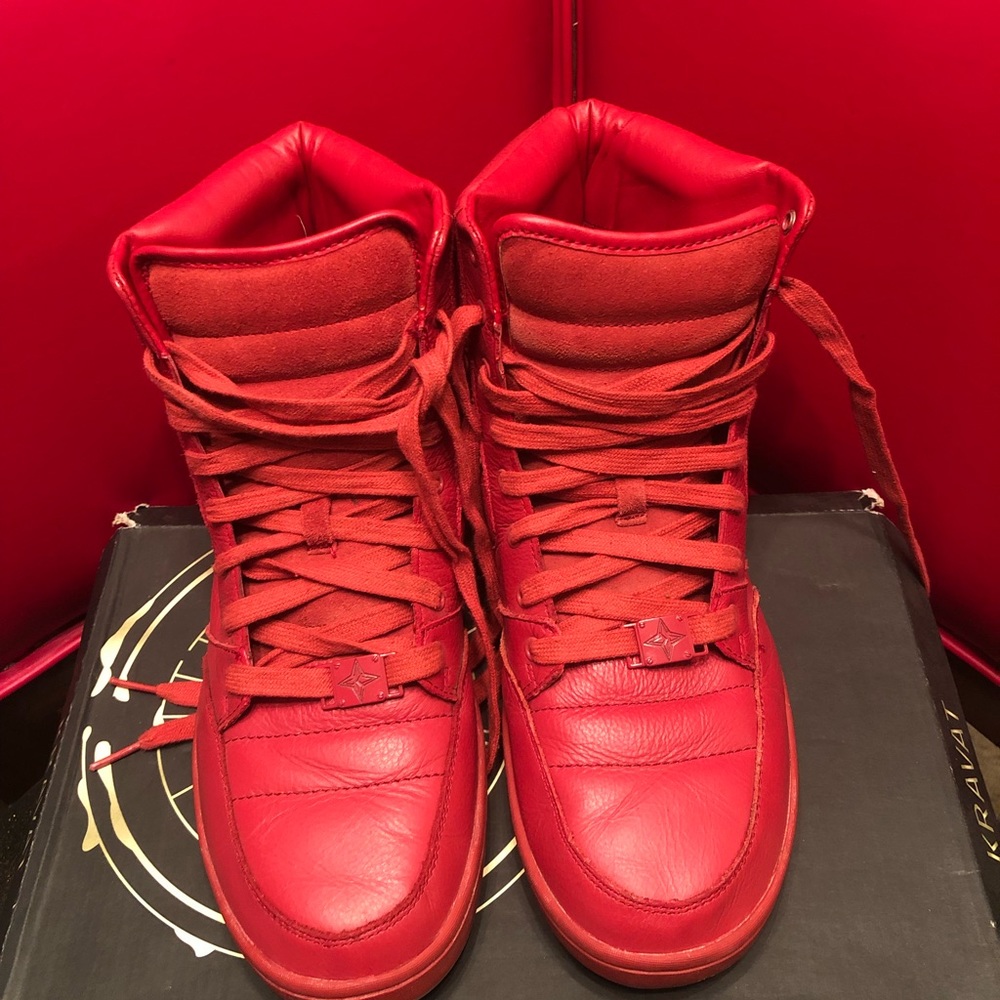 The red Franks Kravat sneaker